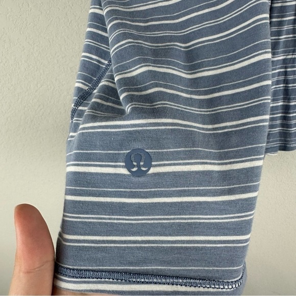 Lululemon Cut Back Stripe Tempest Blue White All Tied Up Athletic Tank Top 6 - Picture 3 of 4